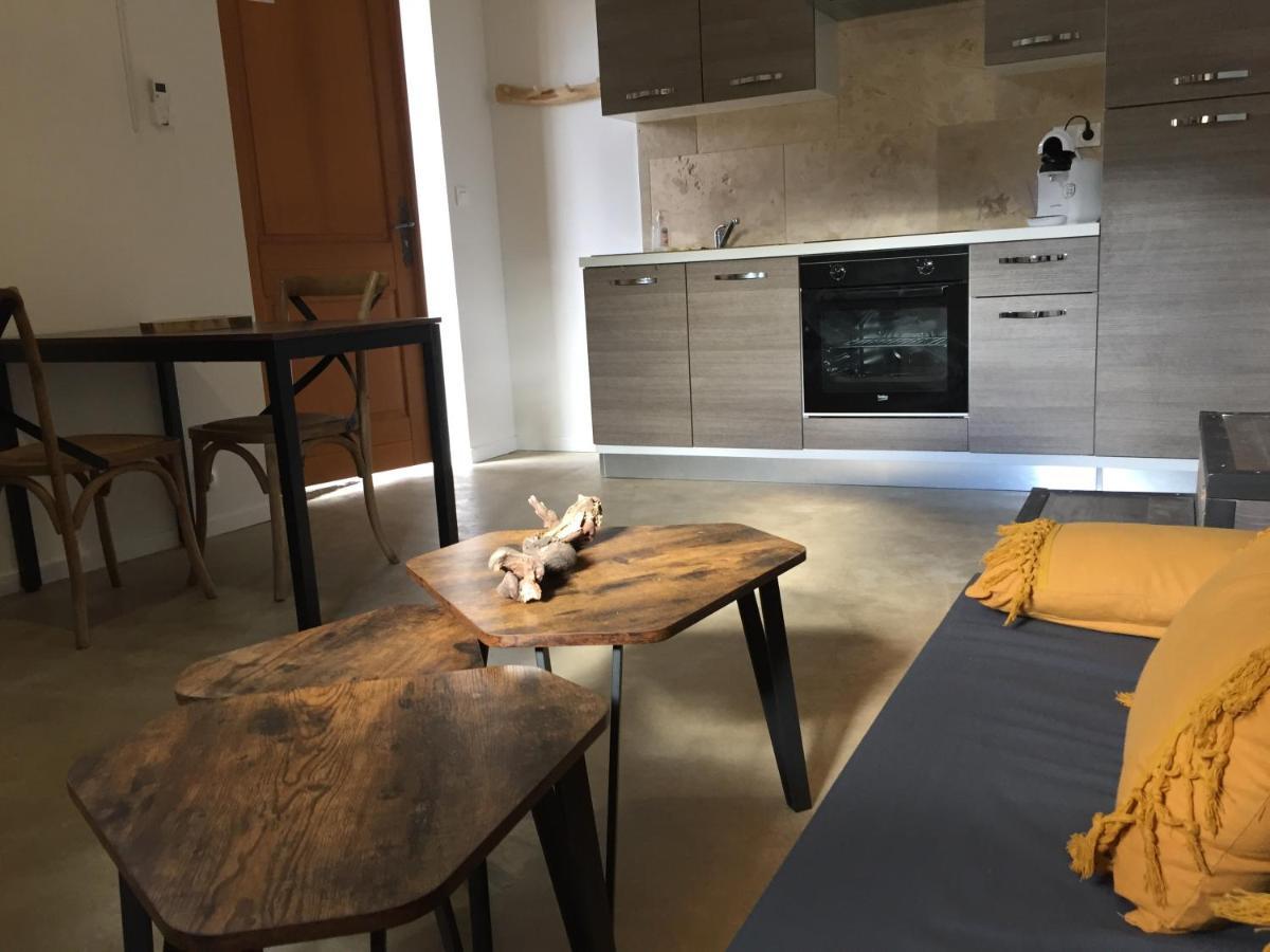 فيلا Domaine Chamarel Saint-Paulet-de-Caisson المظهر الخارجي الصورة